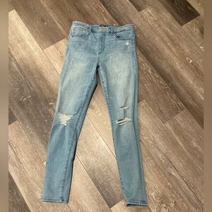 Abercrombie & Fitch Light Blue Distressed Simone skinny size 28 6R